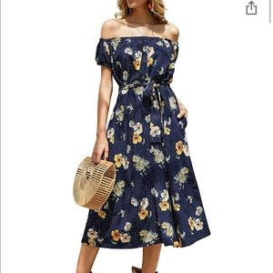 NEW beautiful Amazon dress size M w Pockets!!